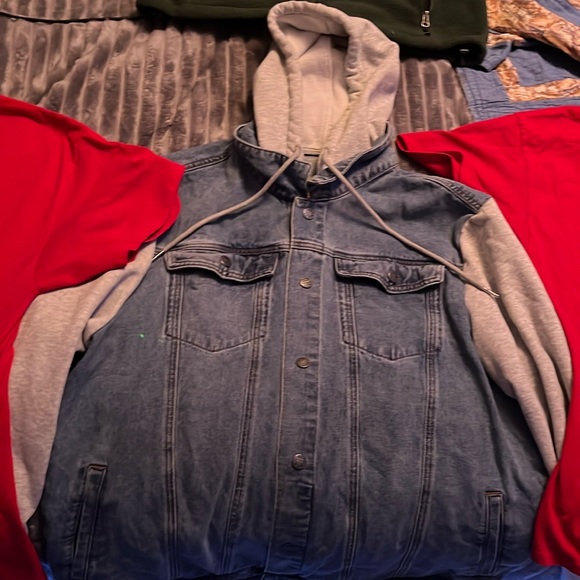 Krispy Kreme merch that u can’t get - Picture 10 of 10